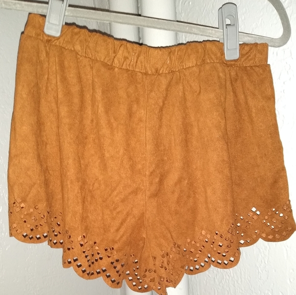 BOGO Soft Faux Suede Cinnamon Rust Brown Hot Pants Ultrasuede Spring Shorts S M - Picture 4 of 11